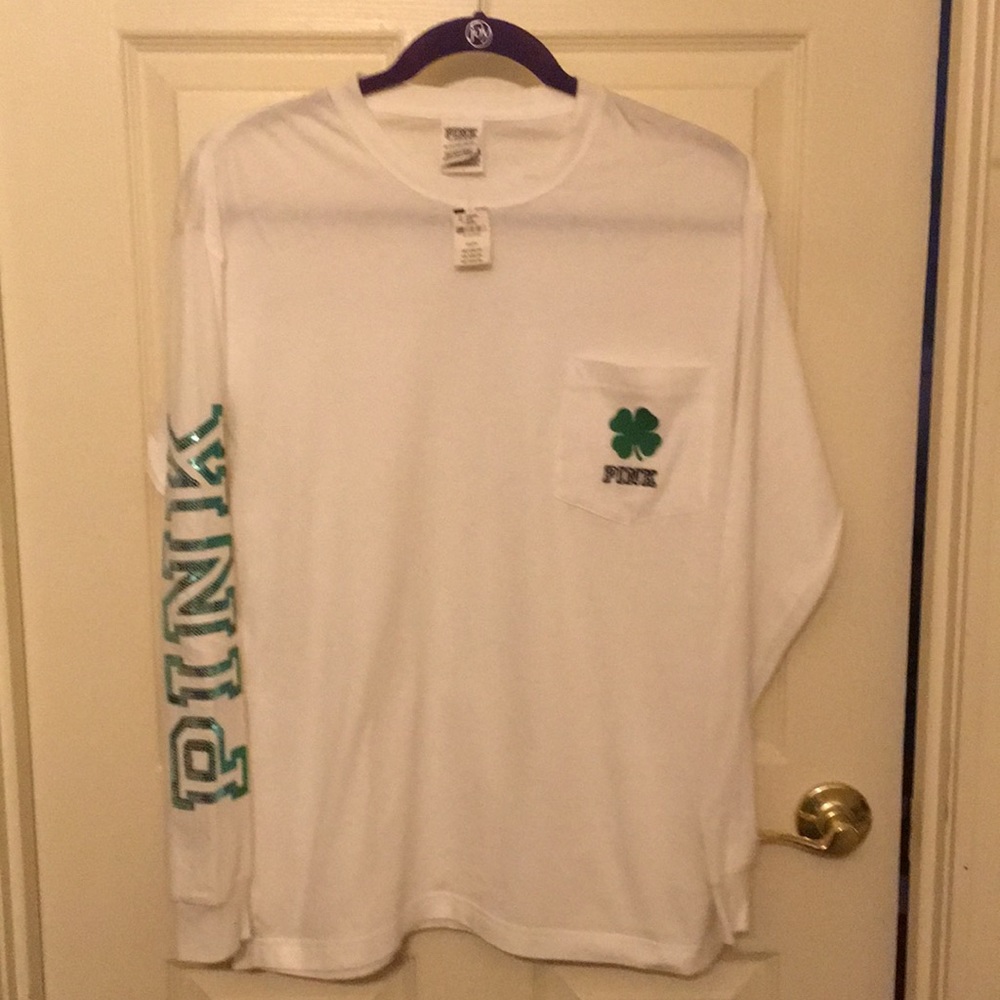 Women’s PINK long sleeve shirt size XS NWT.